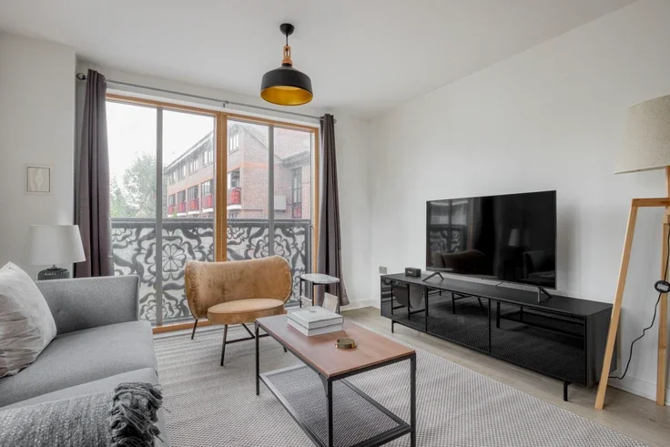 Flat Buckland Street in Greater London