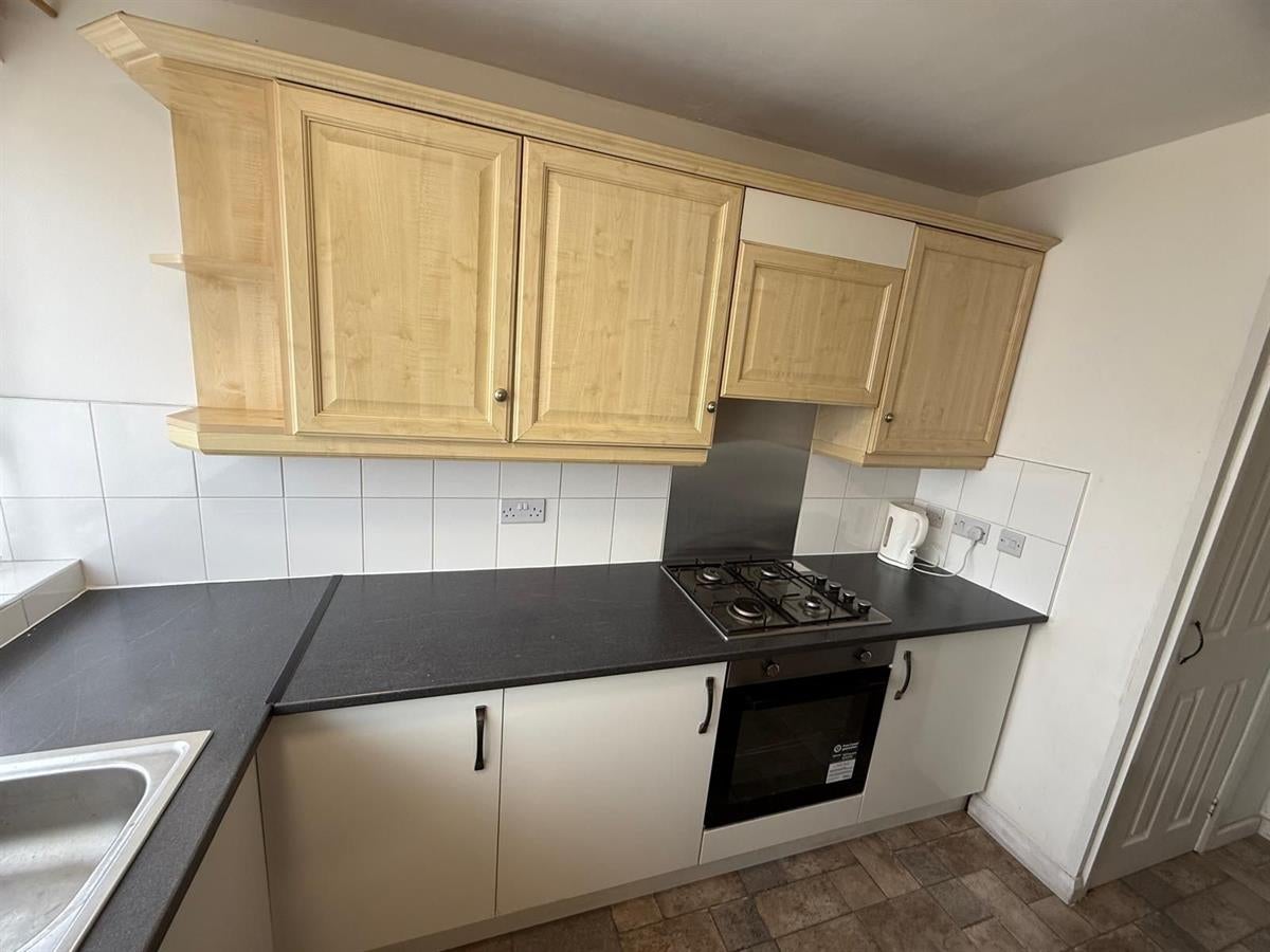 Room Dunedin Way in Greater London