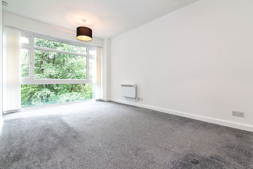 Flat The Beeches in Manchester