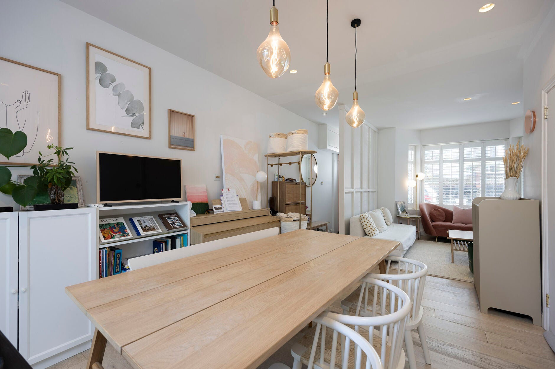 House Lefroy Road in Greater London
