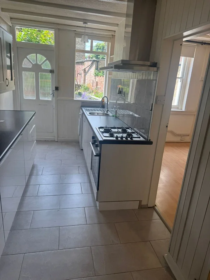 Flat Torridge Road in Greater London