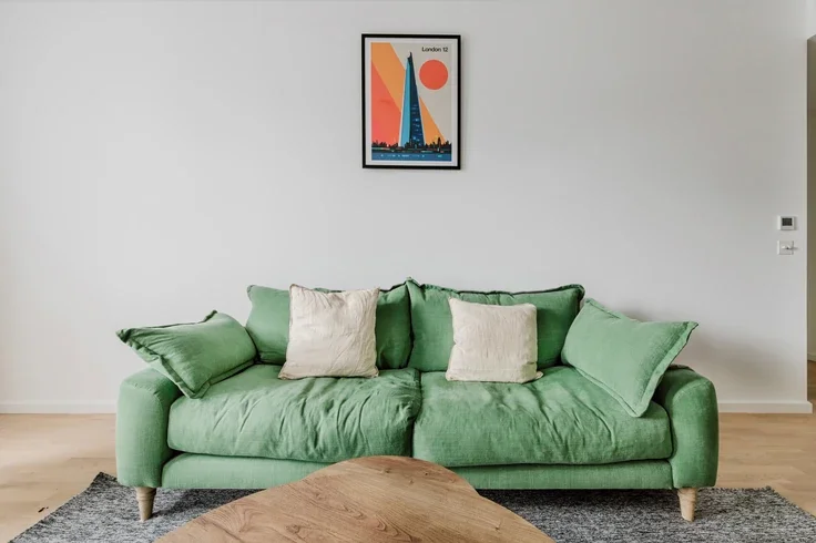 Flat Adelaide Road in Greater London