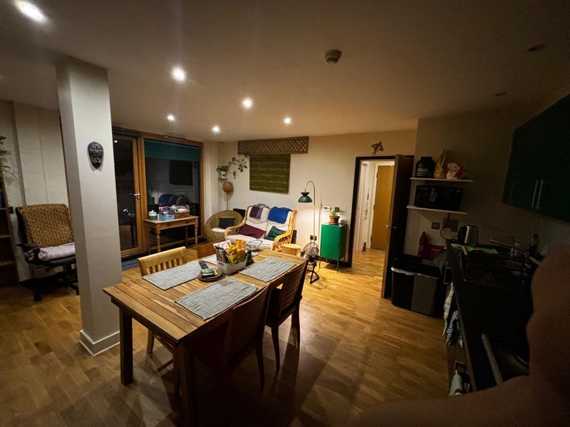 Flat Lewisham Way in Greater London
