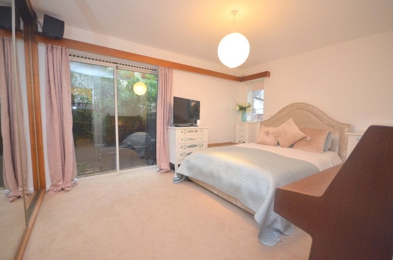 House Freeman Way in Greater London