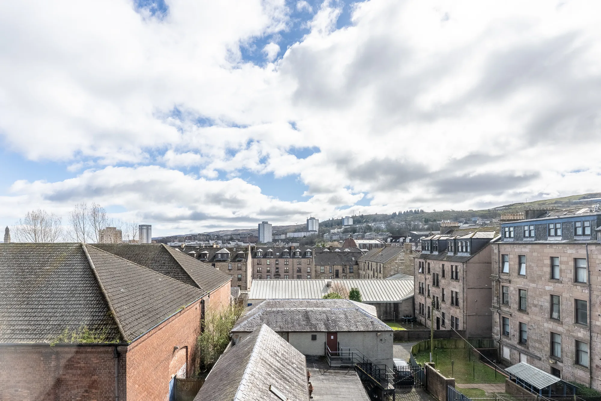 Flat Kelly Street in Greenock