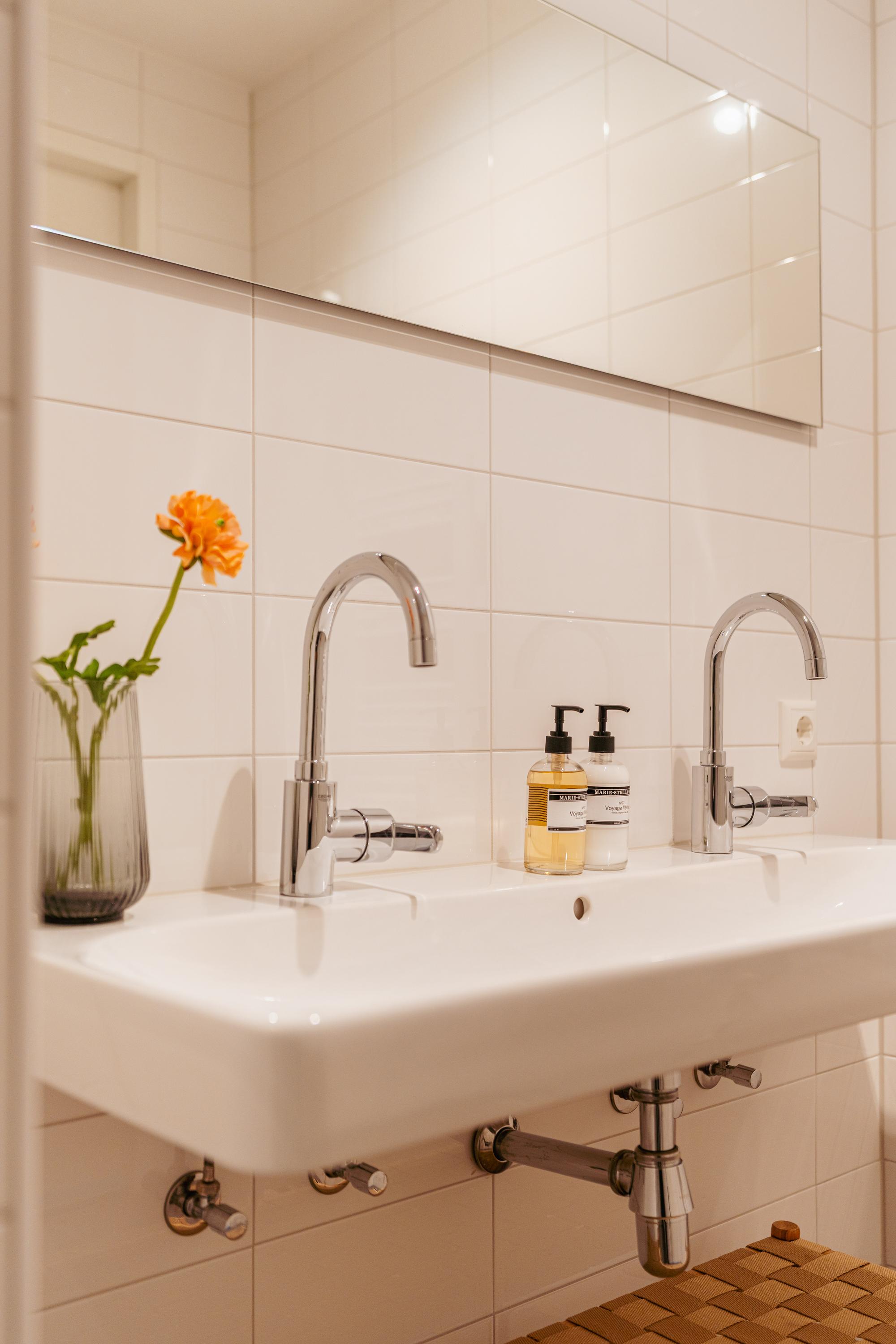 Appartement te koop: Elizabeth Anscombestraat 121, Amsterdam