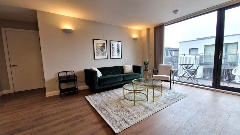 Flat Isaac Way in Manchester