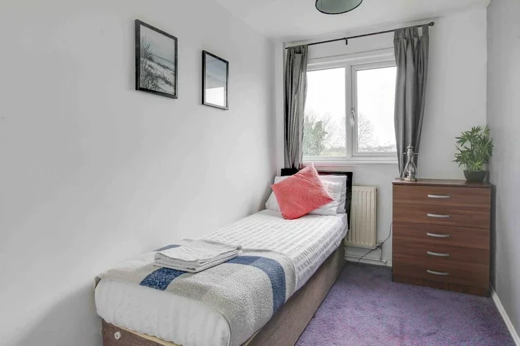 House Aire Walk in Witham