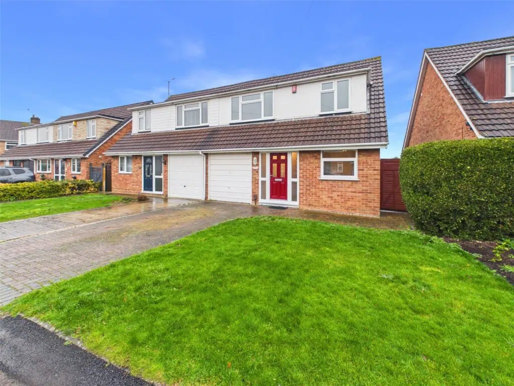 House Andorra Way in Tewkesbury