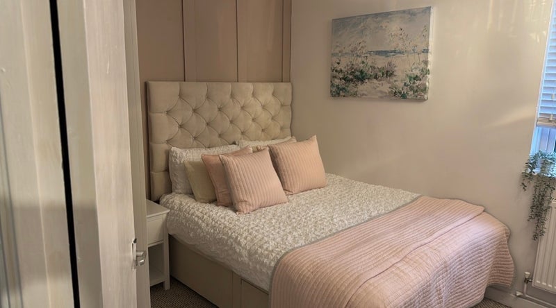 Room Woodhall Road in Chelmsford