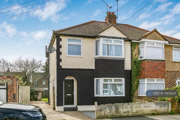 House Staines Road in Greater London