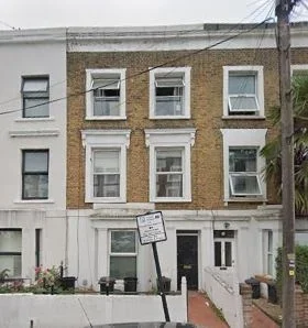 House Aldis Mews in Greater London