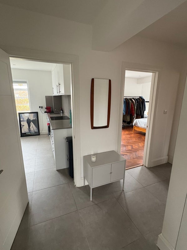 Flat The Broadway in Greater London
