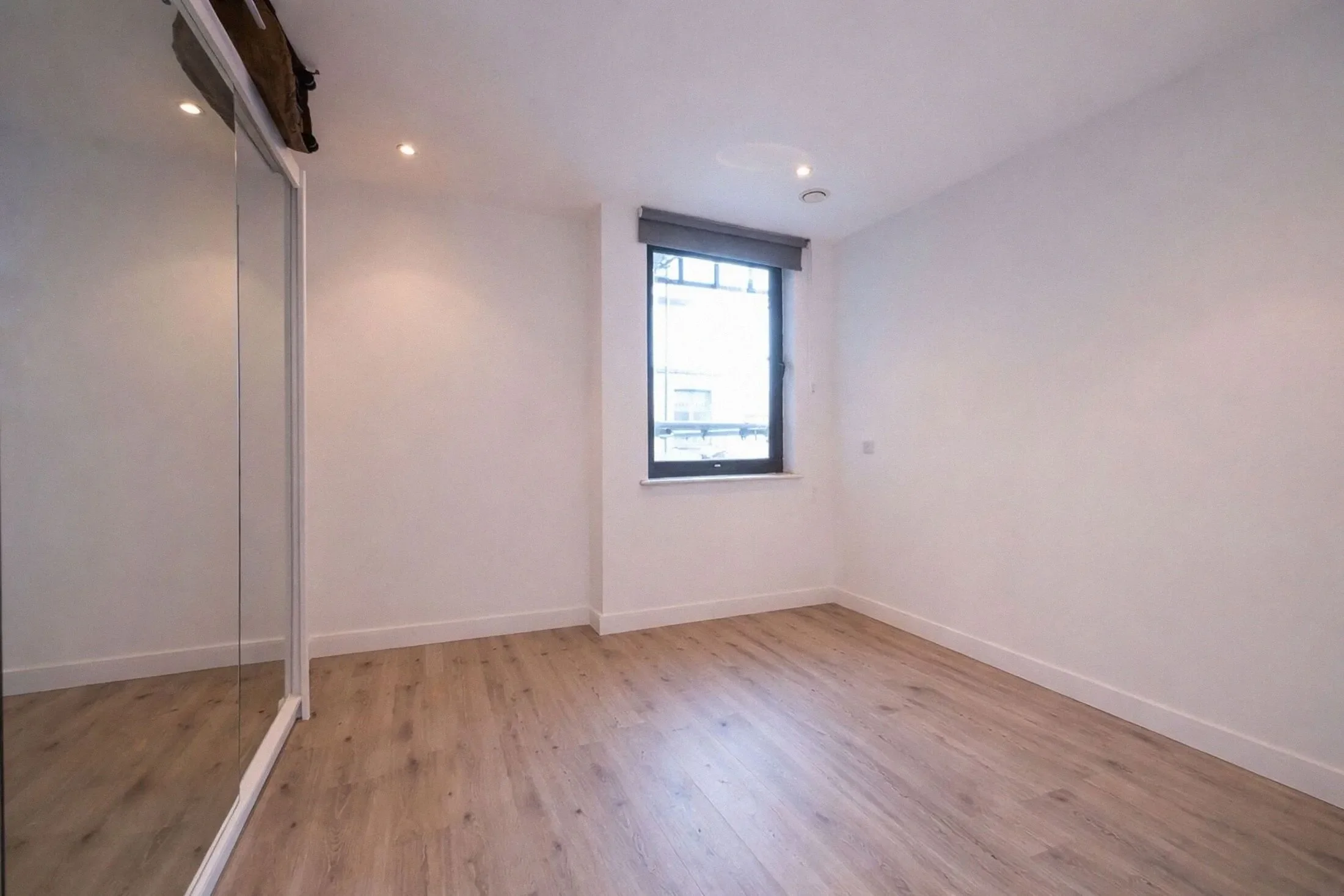 Flat Cranbrook Mews in Greater London