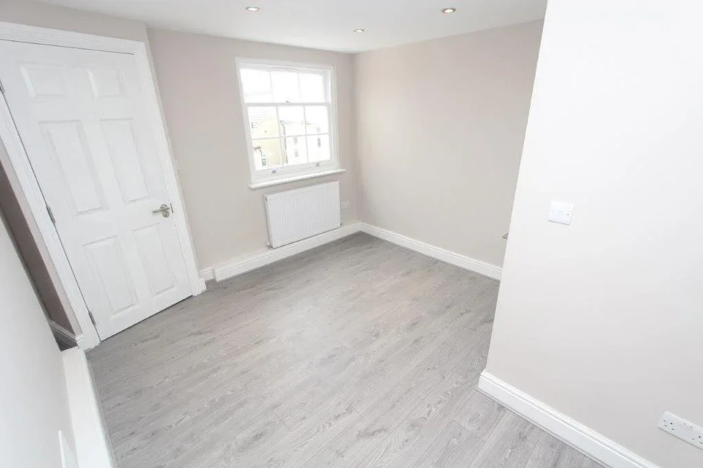 Flat Wrotham Road in Gravesham