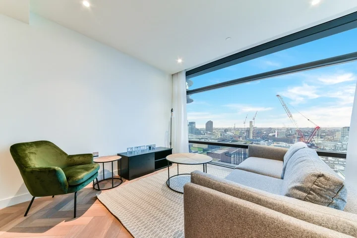 Flat Appold Street in Greater London