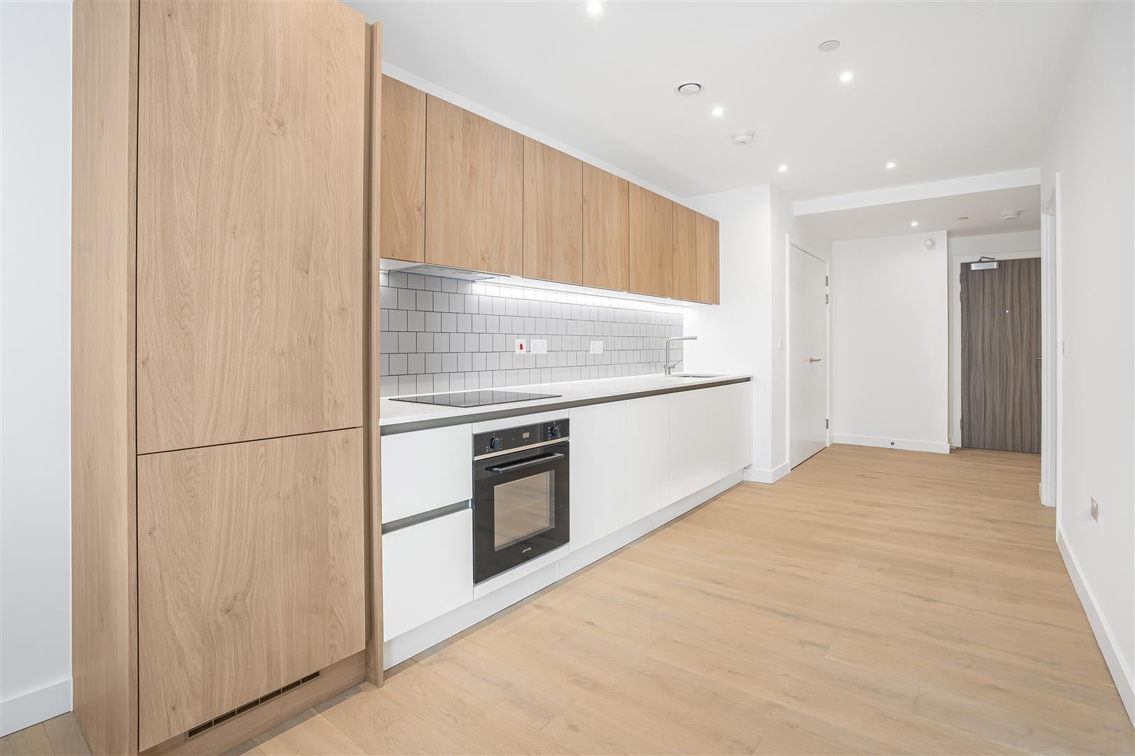 Flat Clarendon Road in Watford