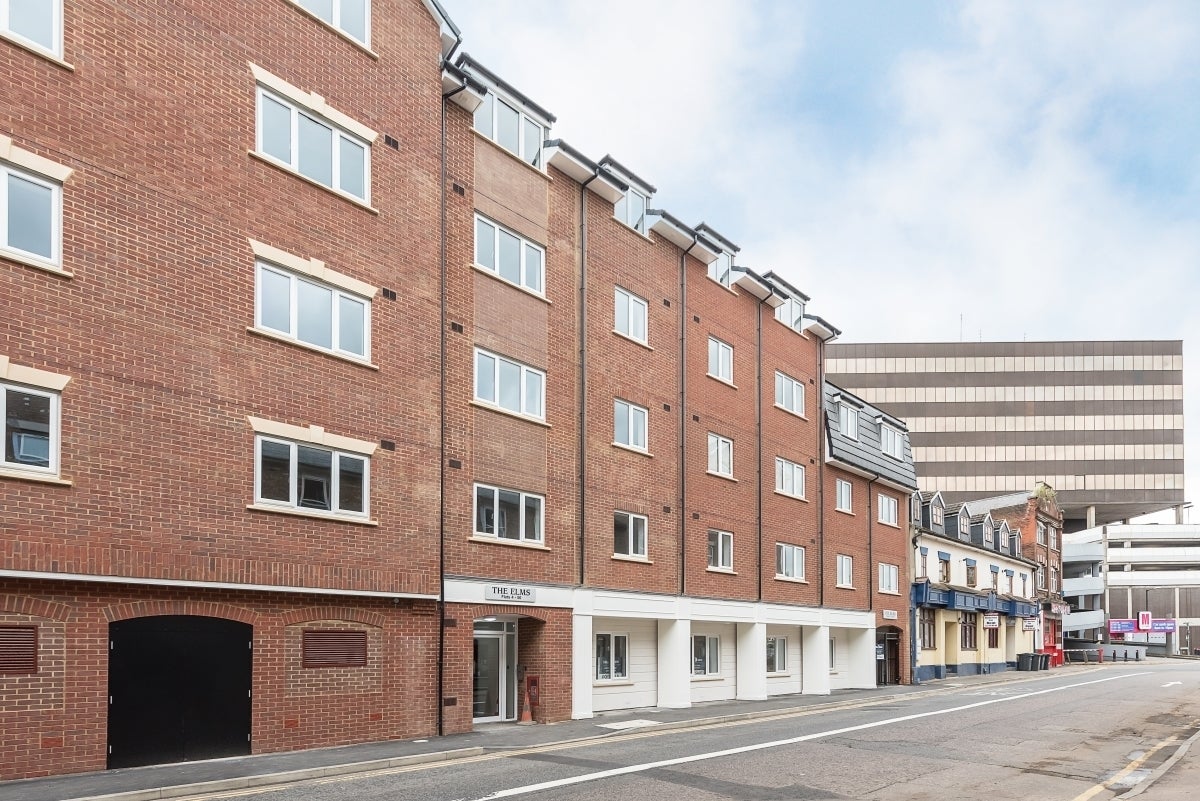 Flat John Street in Luton