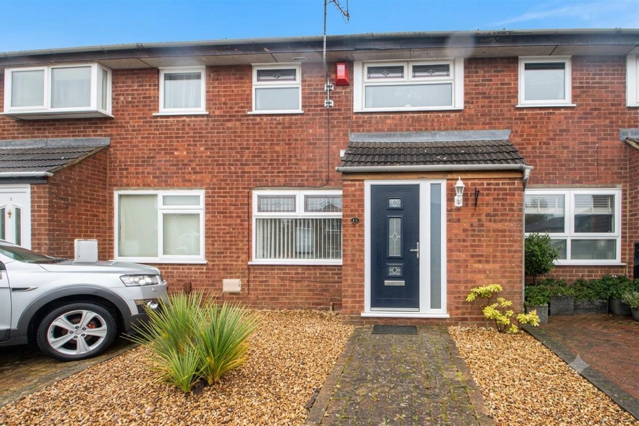 House Braybrooke Drive in Shenley Brook End