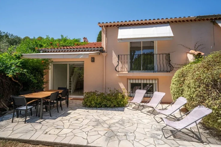 Maison Route d'Antibes à Biot