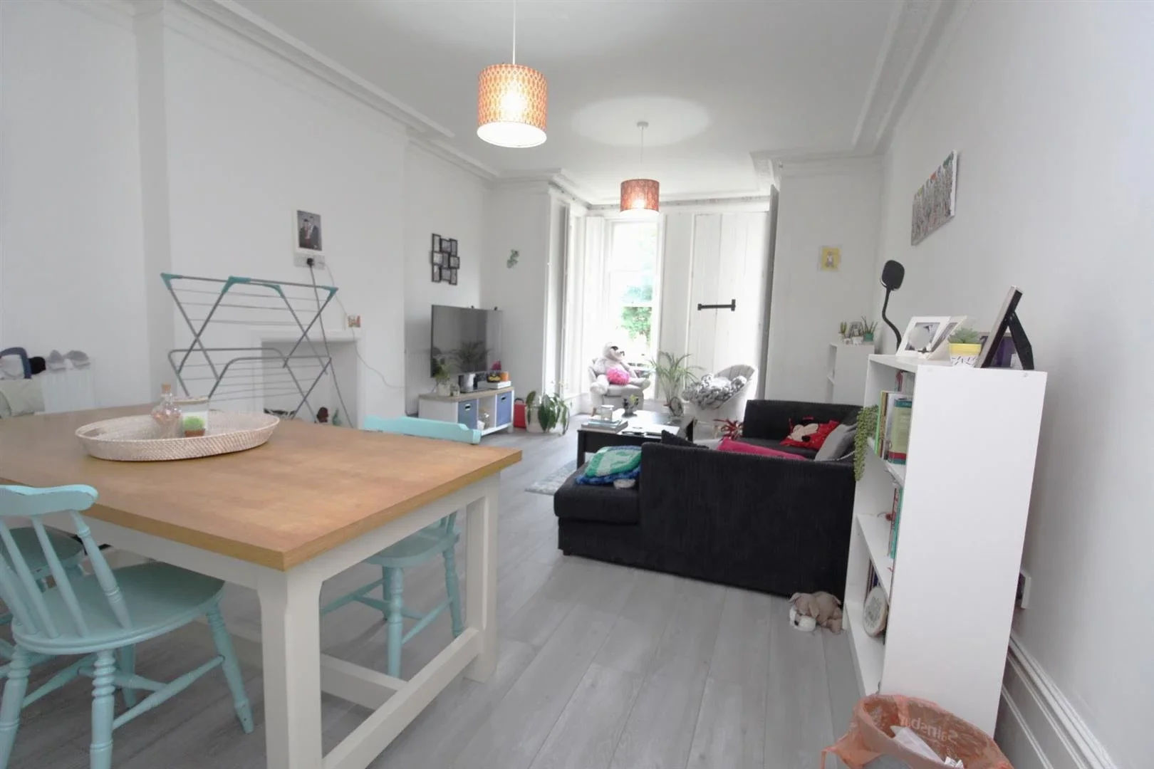 Flat Torrington Park in Greater London