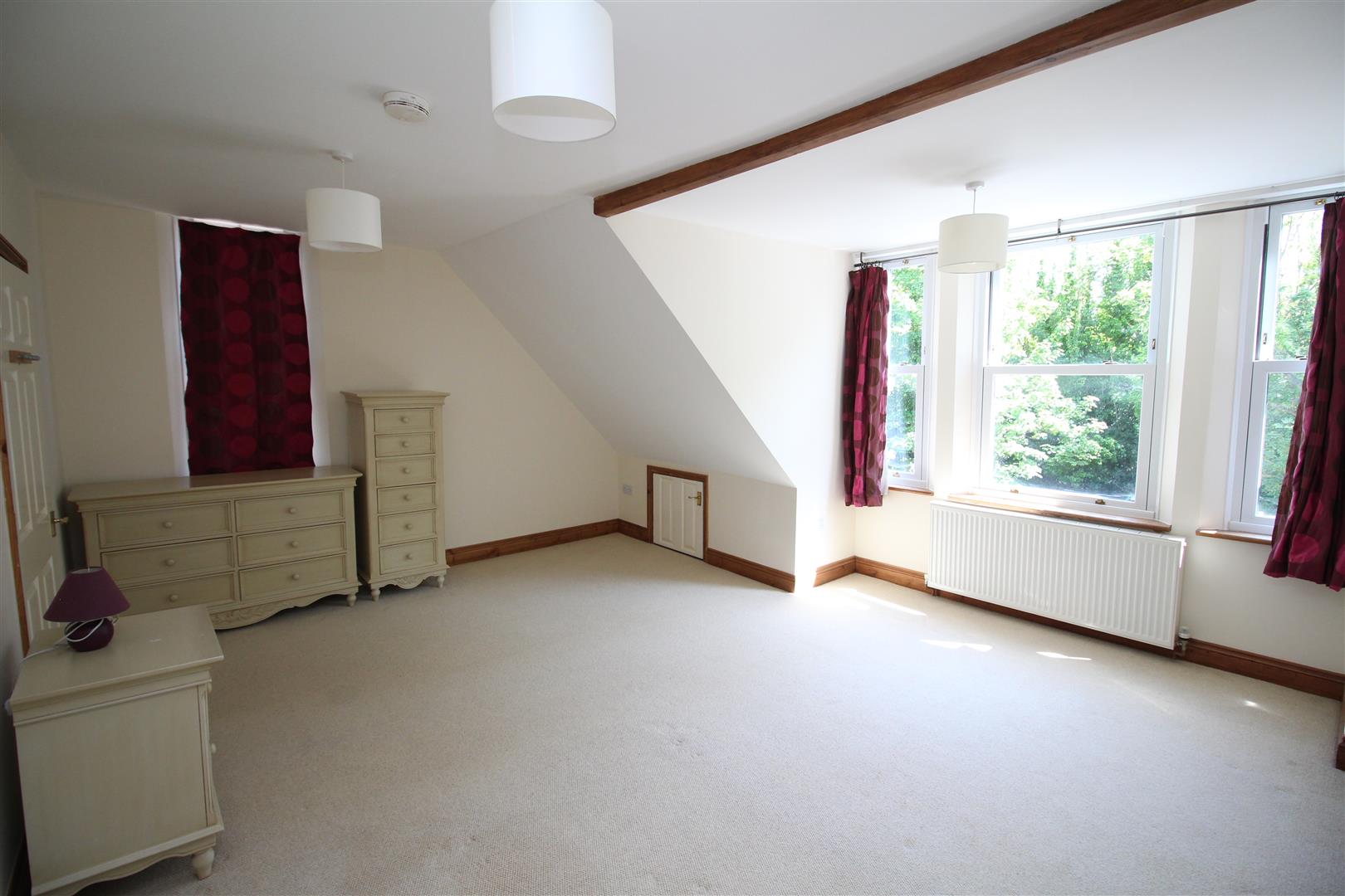 Flat Broadmead Road in Folkestone and Hythe District