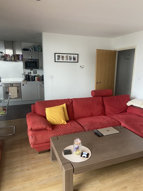 Room Blackwall Way in Greater London