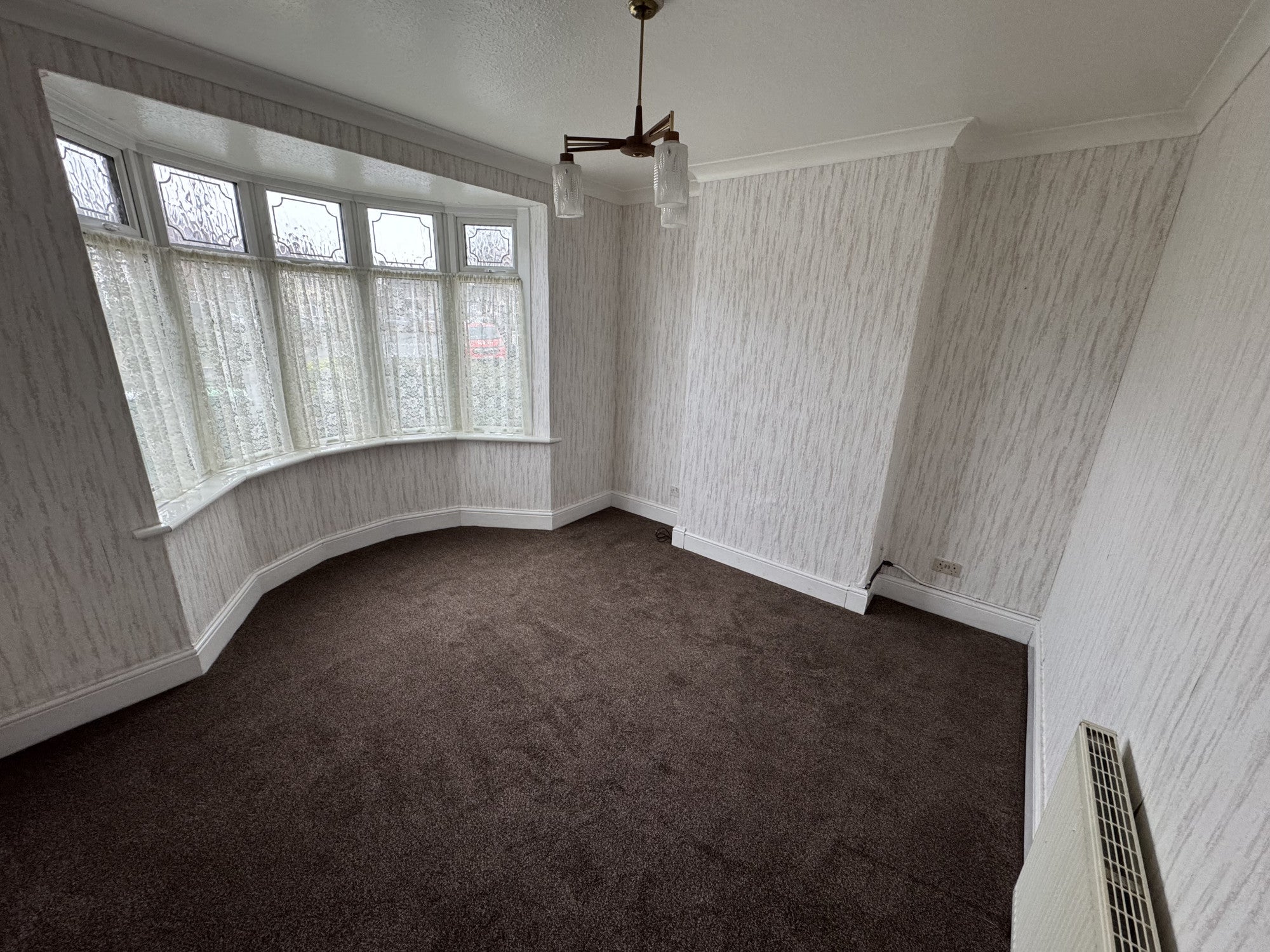House Charlemont Avenue in Sandwell
