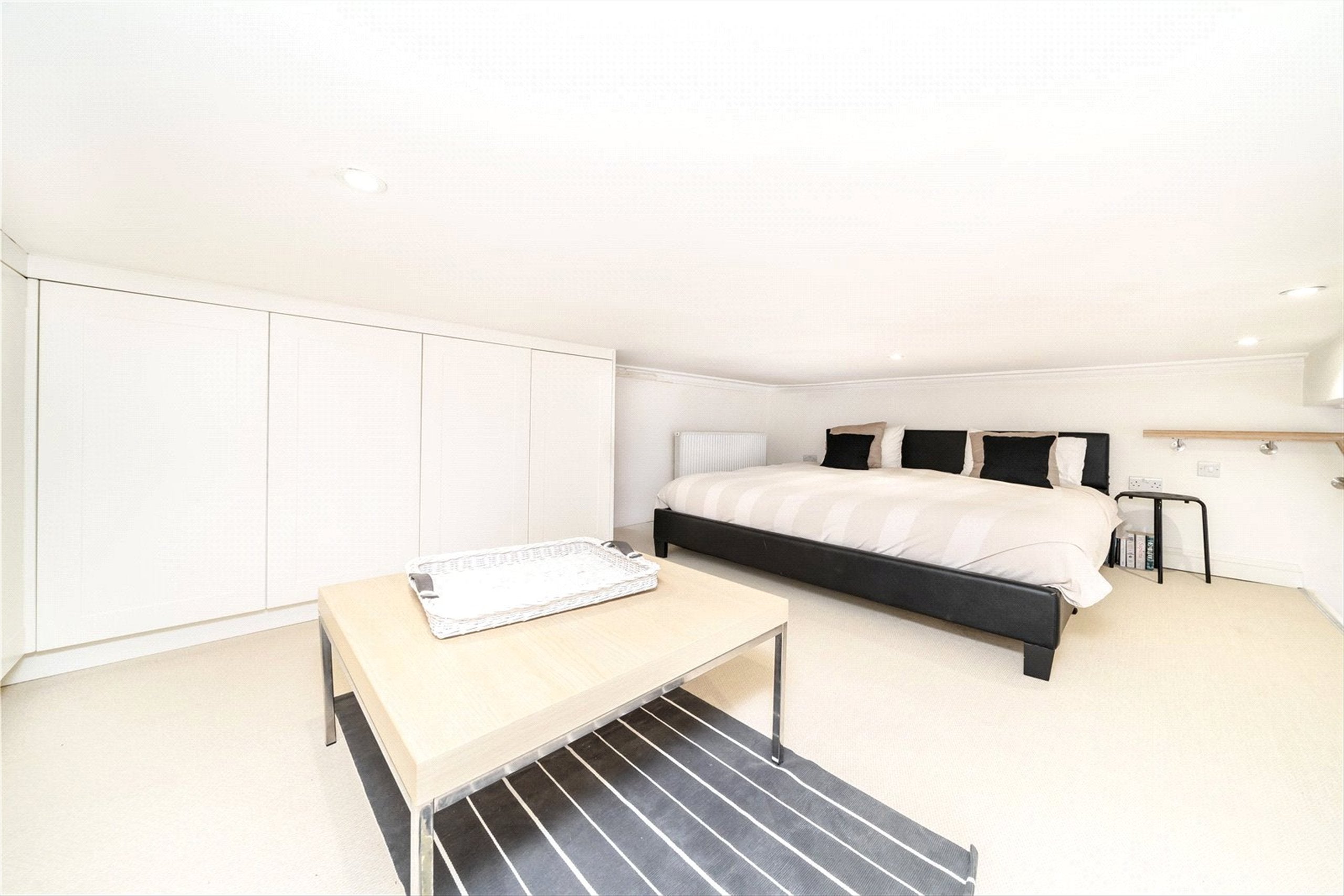 Flat Redcliffe Square in Greater London