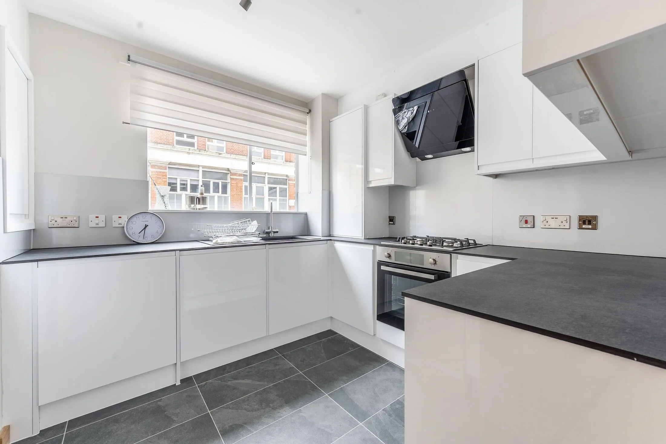 Flat Limerston Street in Greater London