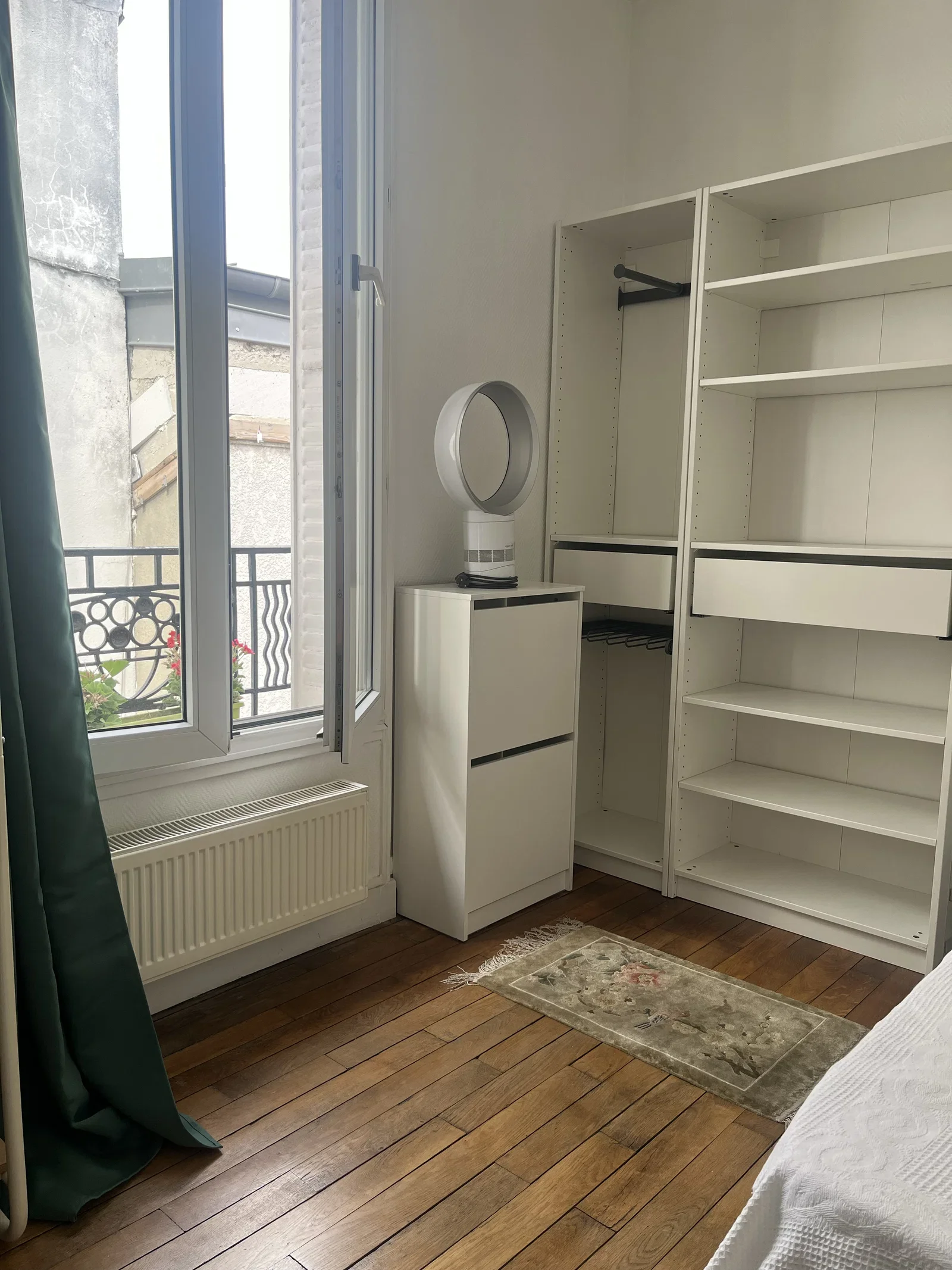 Room Villa Francisco Ferrer in Issy-les-Moulineaux