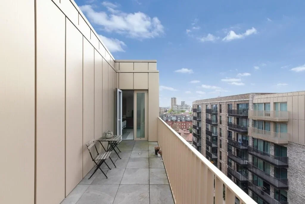 Flat Sidney Street in Greater London