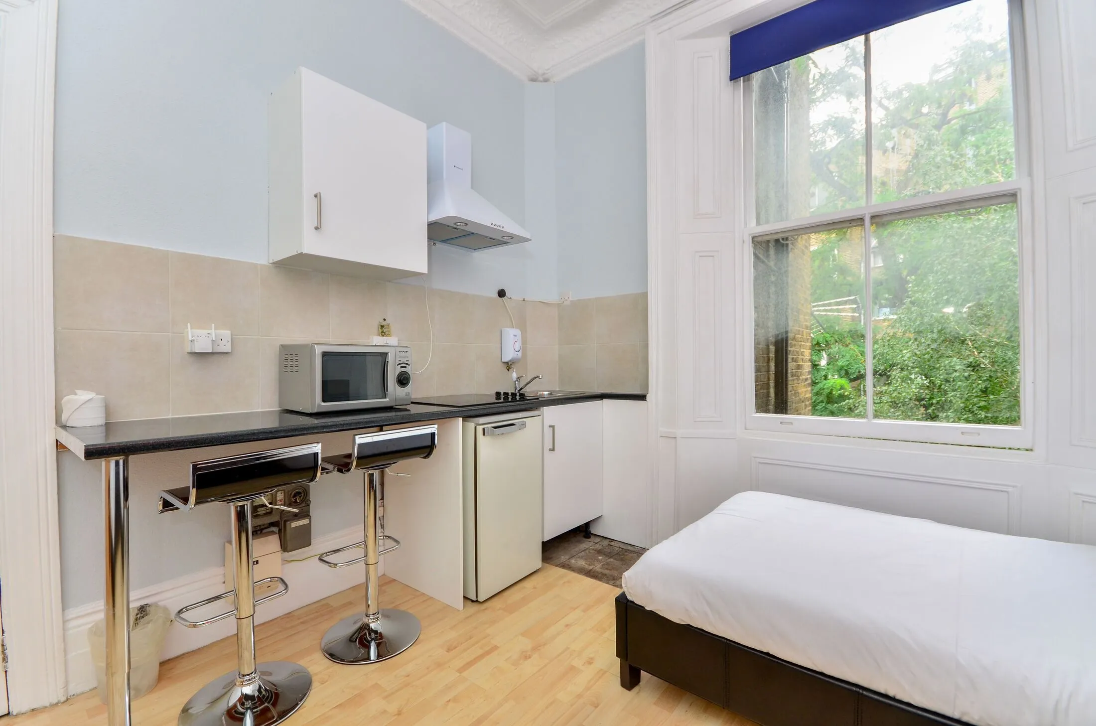 Flat Marloes Road in Greater London