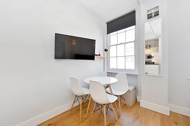 Flat Queensway in City of Westminster