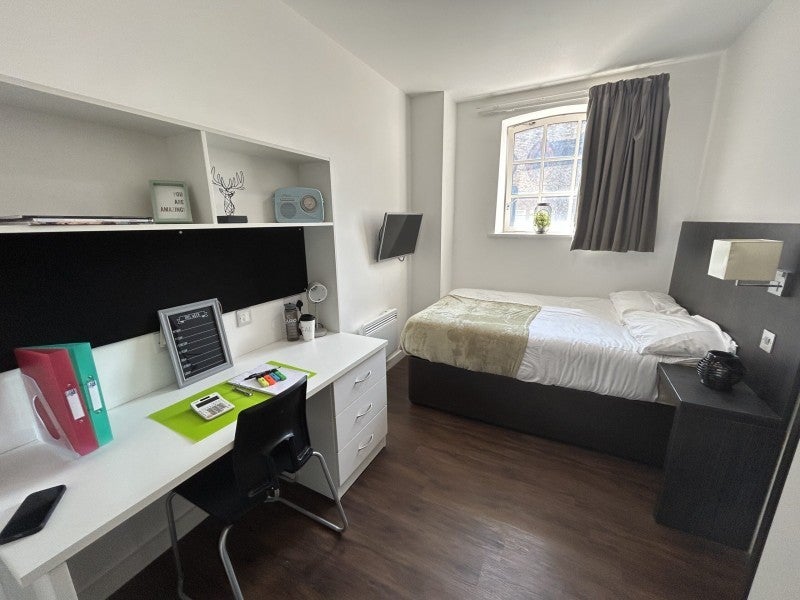 Flat Cheapside in Liverpool