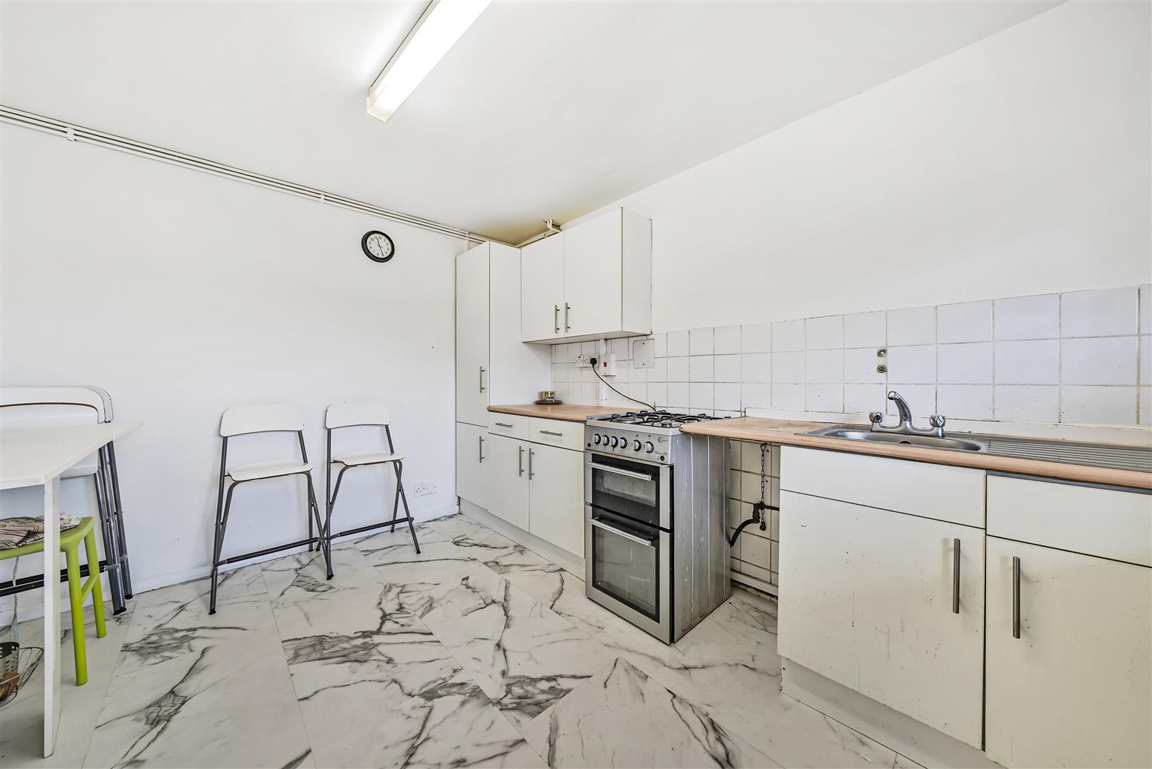 Flat Acre Road in Greater London