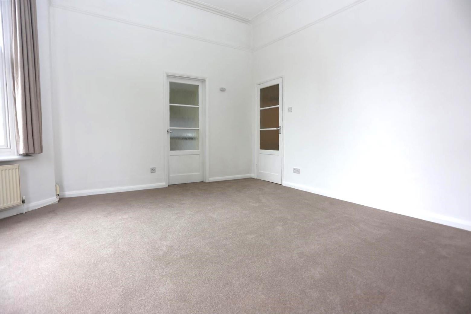 Flat Wilbury Gardens in Portslade by Sea
