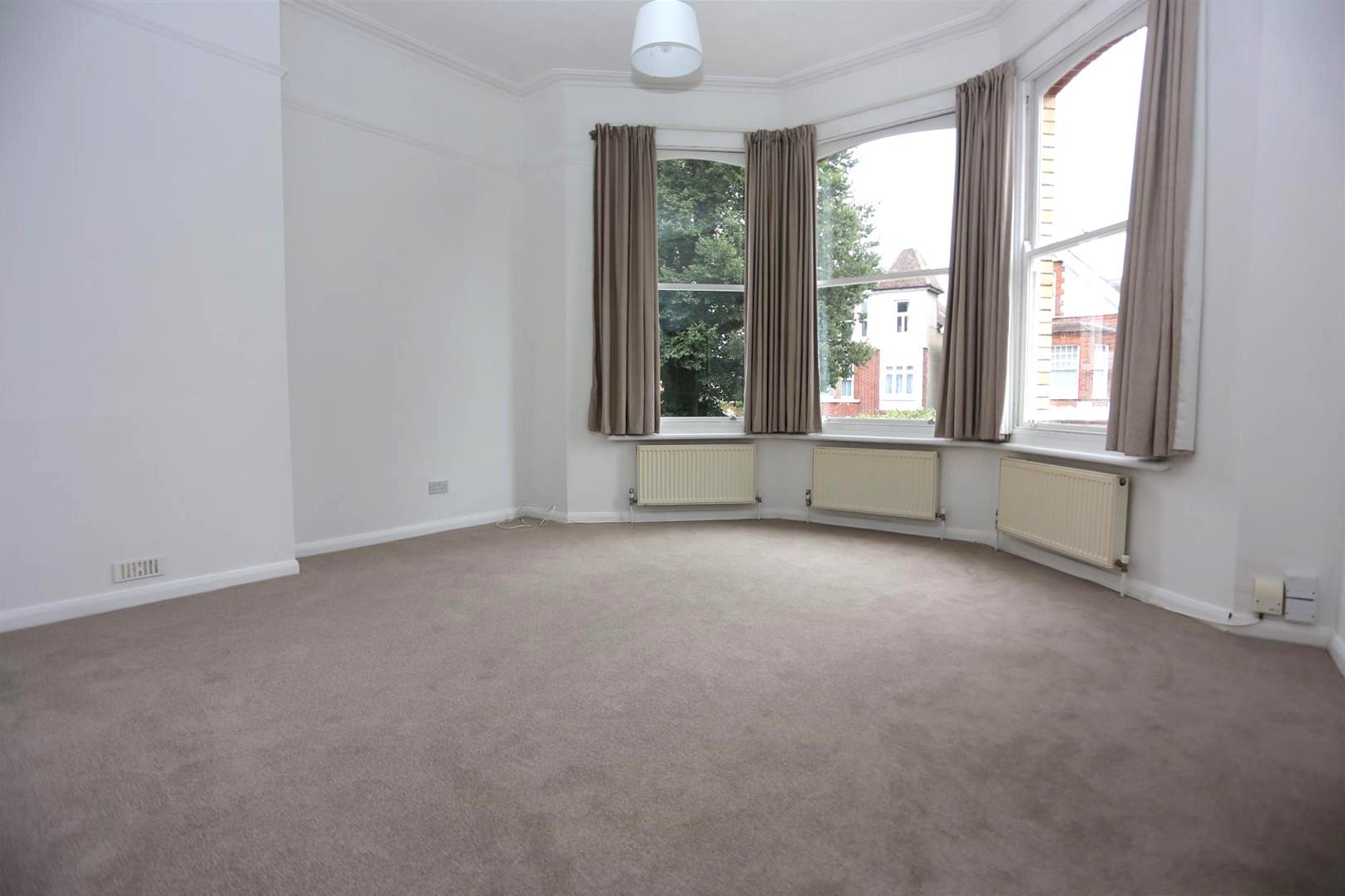 Flat Wilbury Gardens in Portslade by Sea