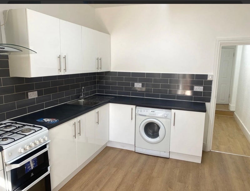 Room Wakefield Street in Greater London