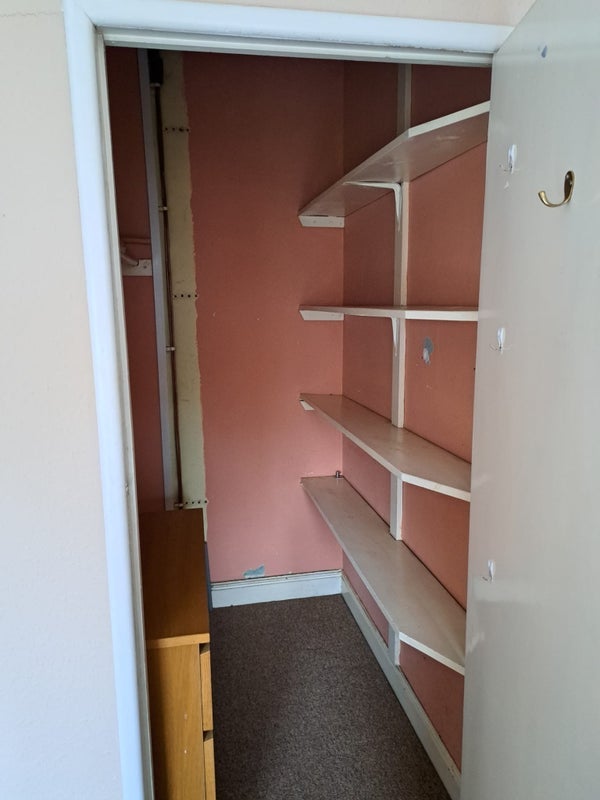 Room Ranby Road in Sheffield