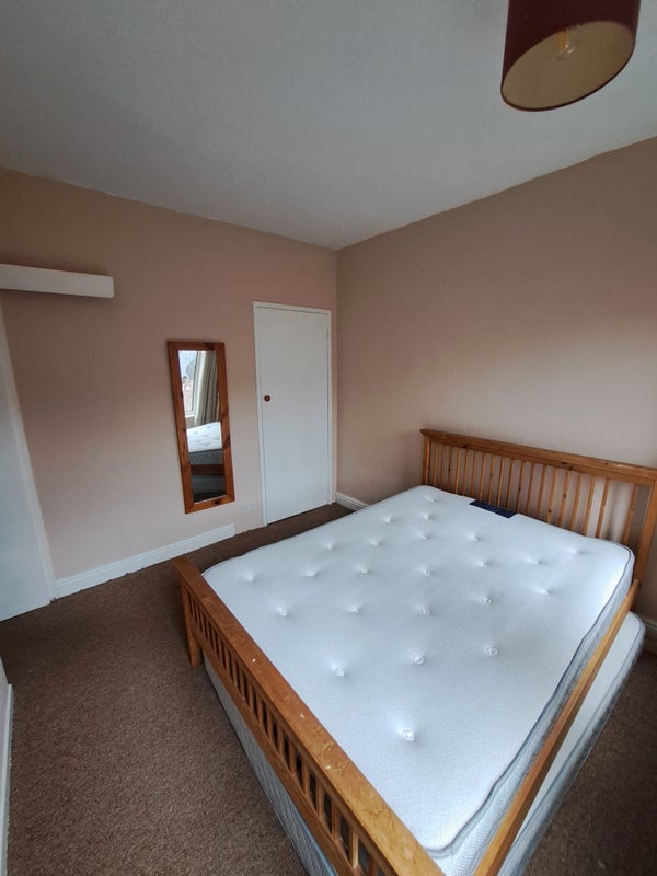 Room Ranby Road in Sheffield