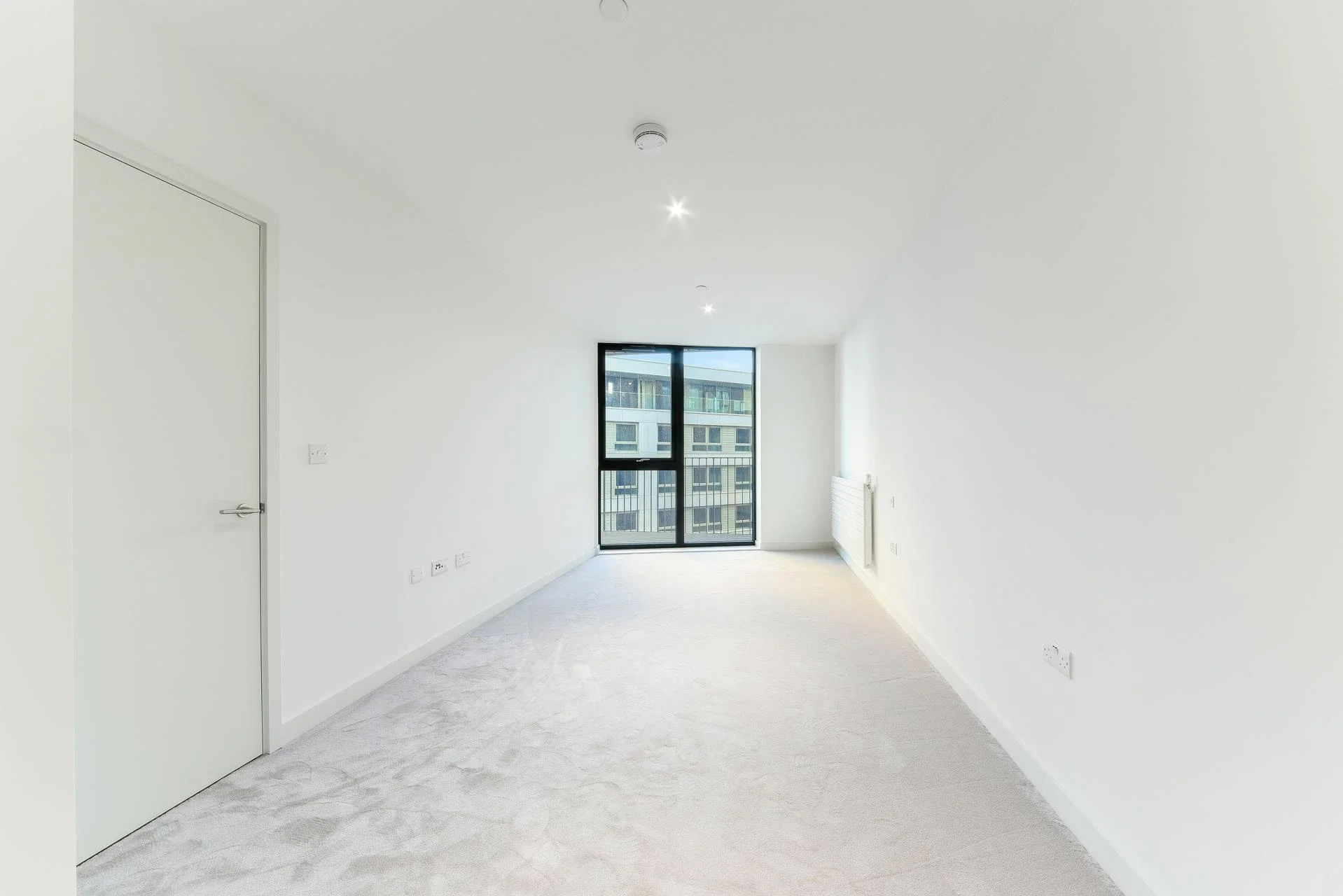 Flat Starboard Way in Greater London