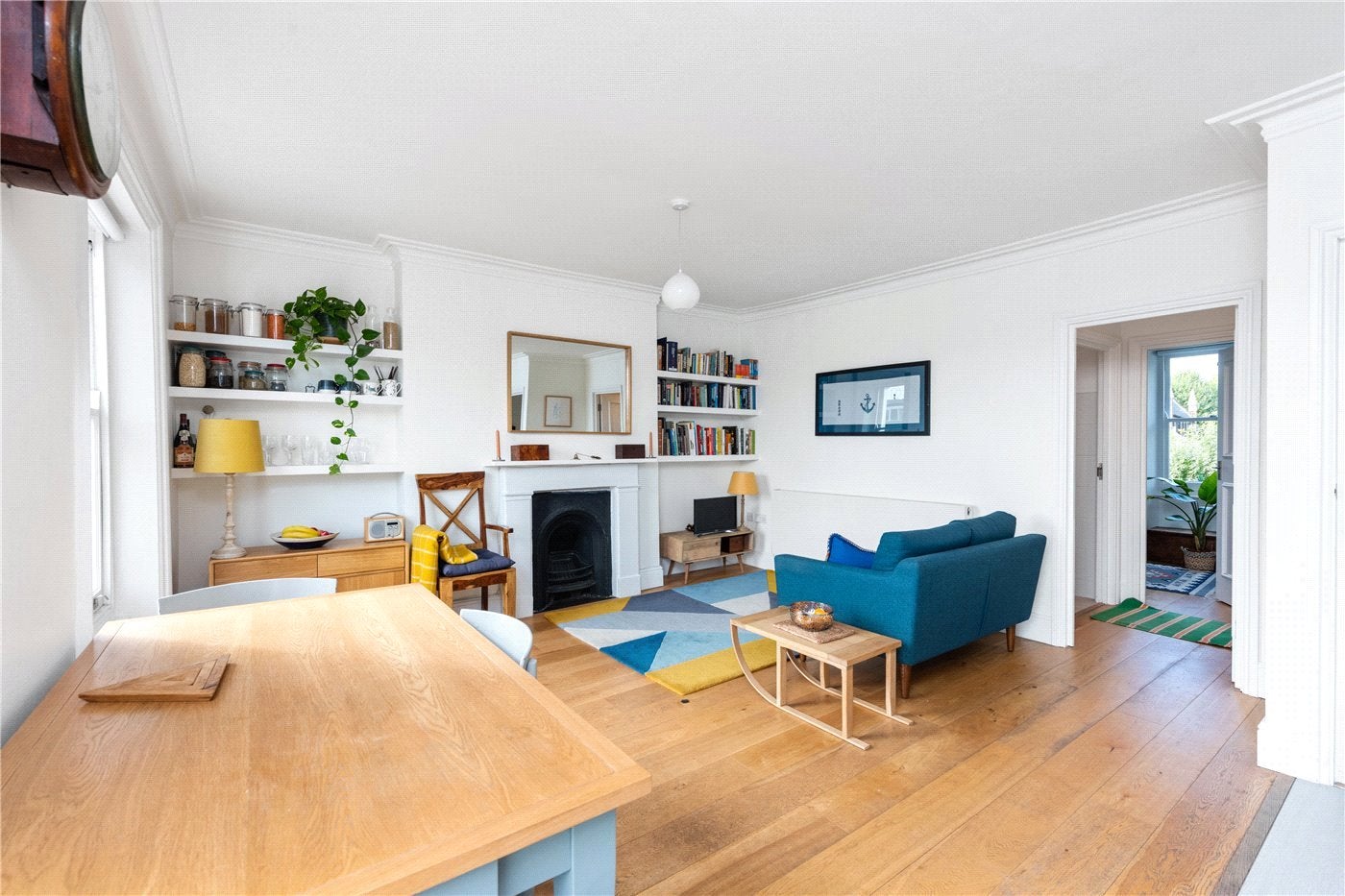 Flat Petherton Road in Greater London
