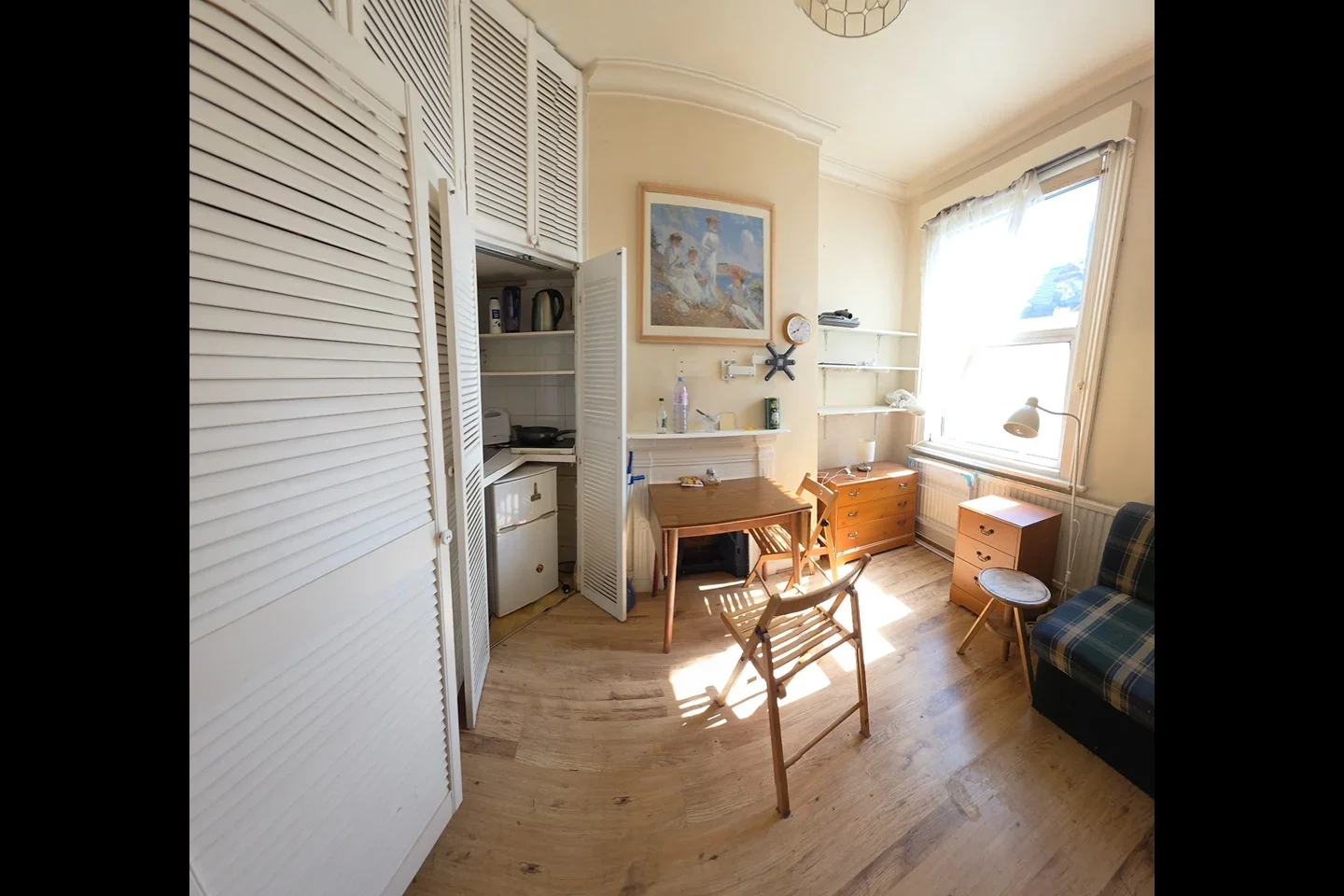 Room Balmoral Road in Greater London