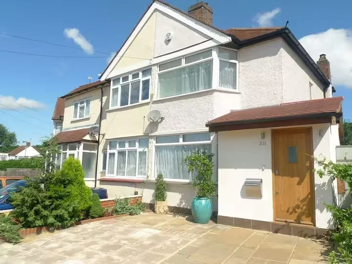 House Fernside Avenue in Greater London