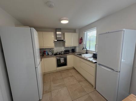 Room Chepstow Road in Corby