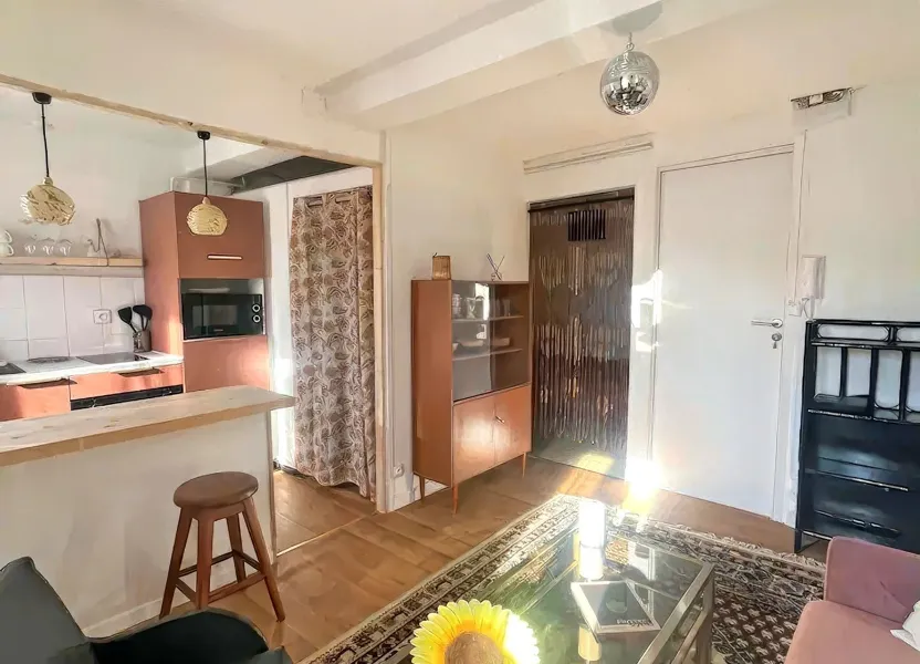 Appartement Place des Corps Saints à Avignon