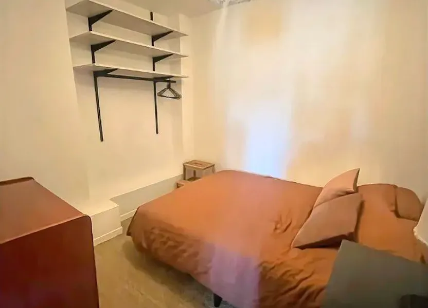 Appartement Place des Corps Saints à Avignon