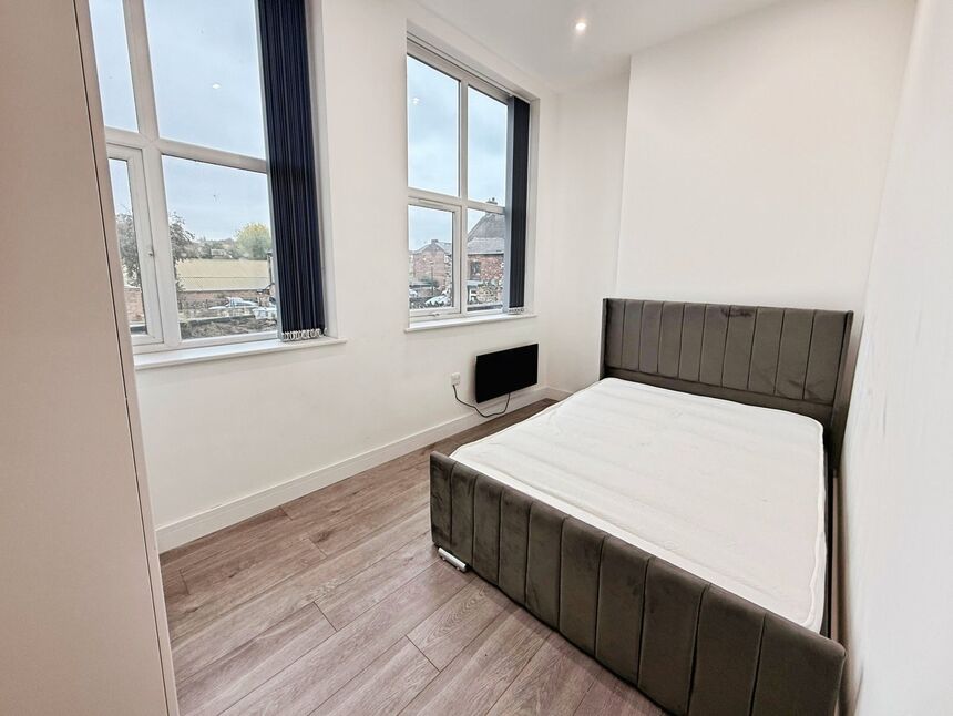 Flat Moorgate Street in Rotherham