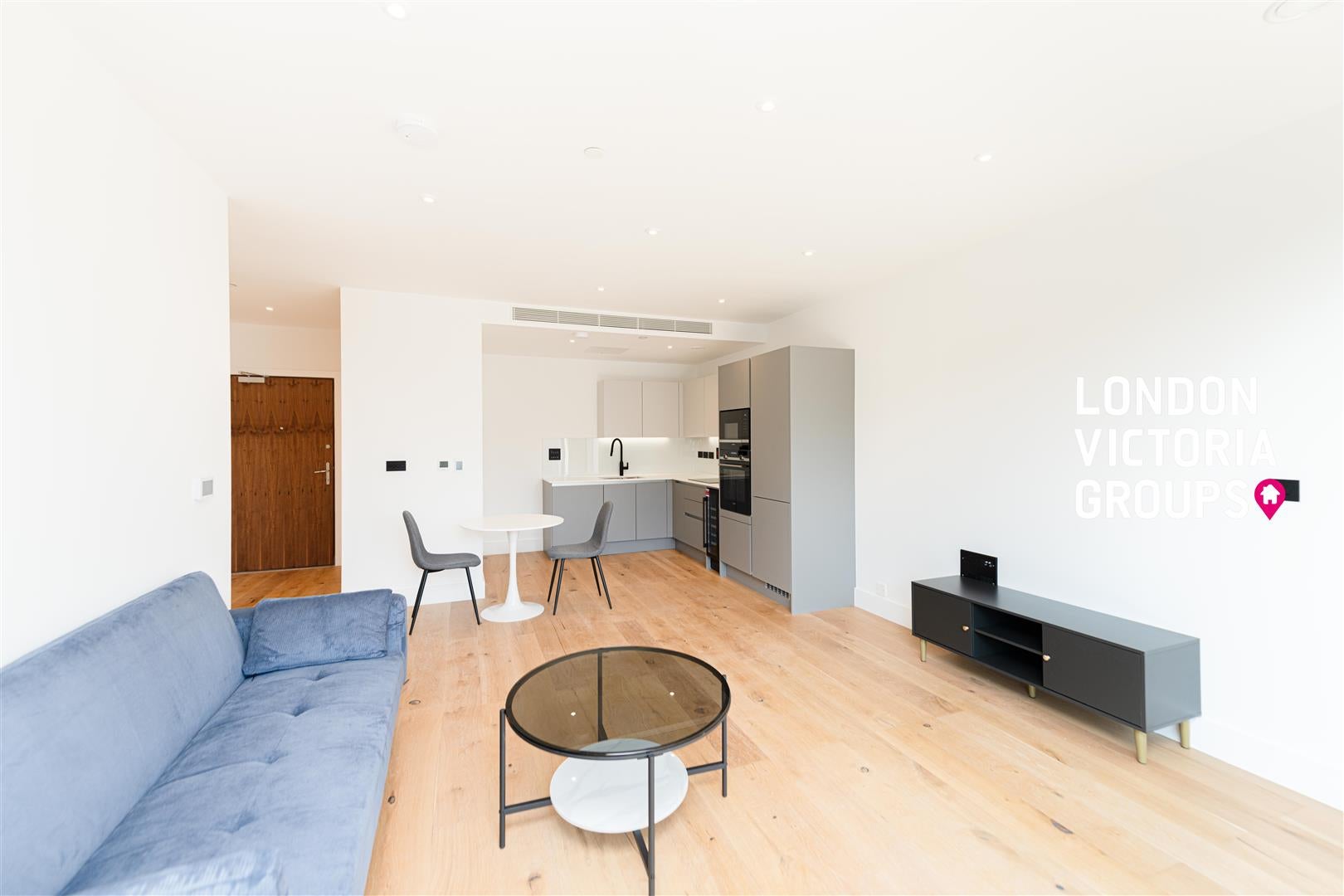 Flat Worgan Street in Greater London